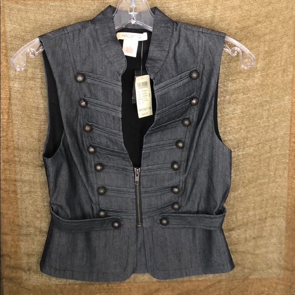 Beautiful Arden B Top - Picture 2 of 6